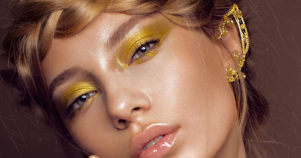 Maquillage minimaliste chic pour le Carré d’Or